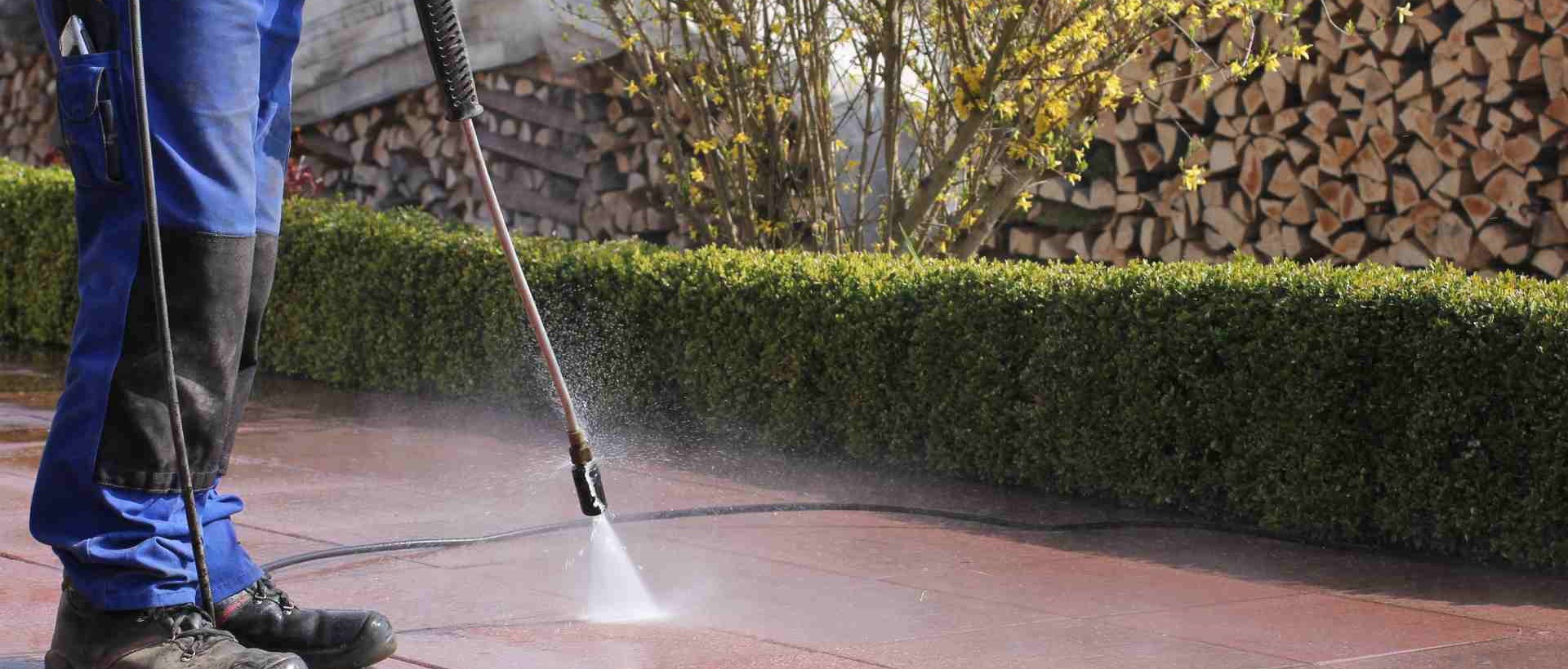 garden maintenance KT18