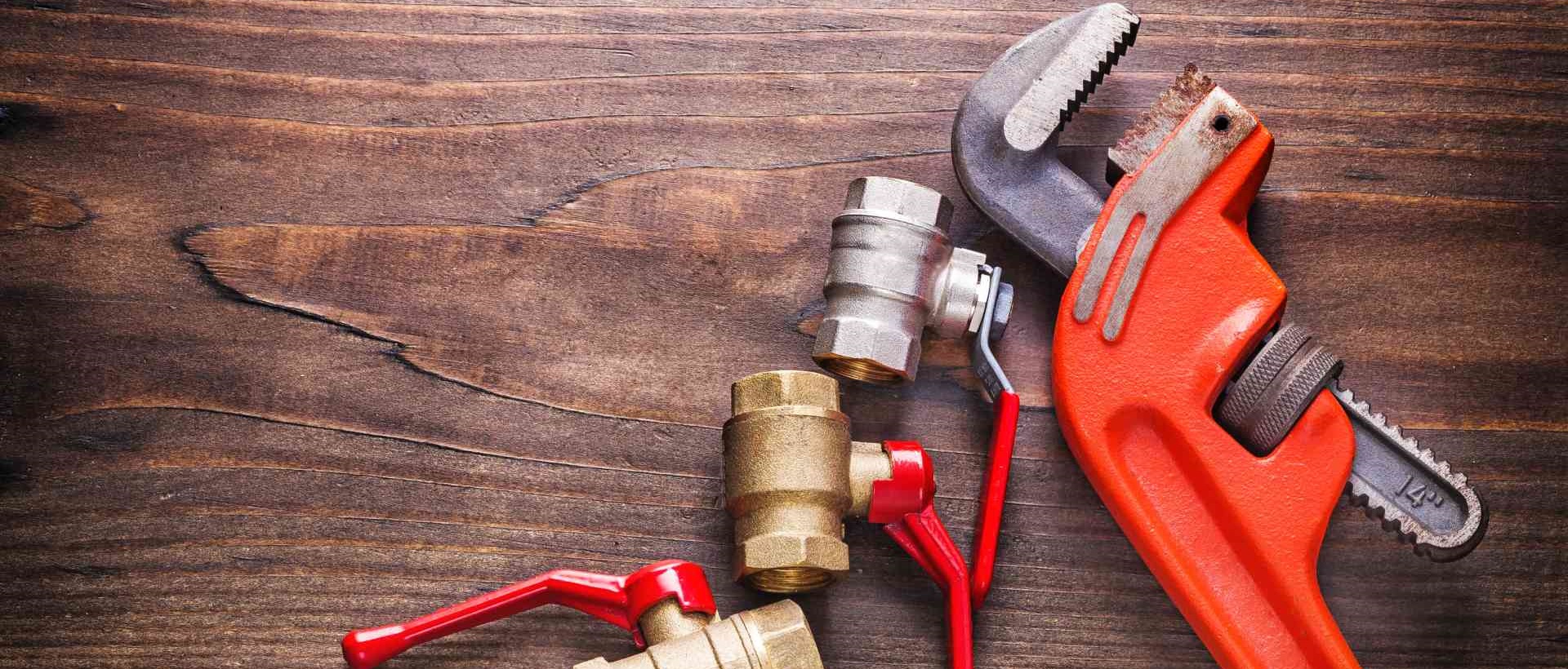 Plumbers KT18